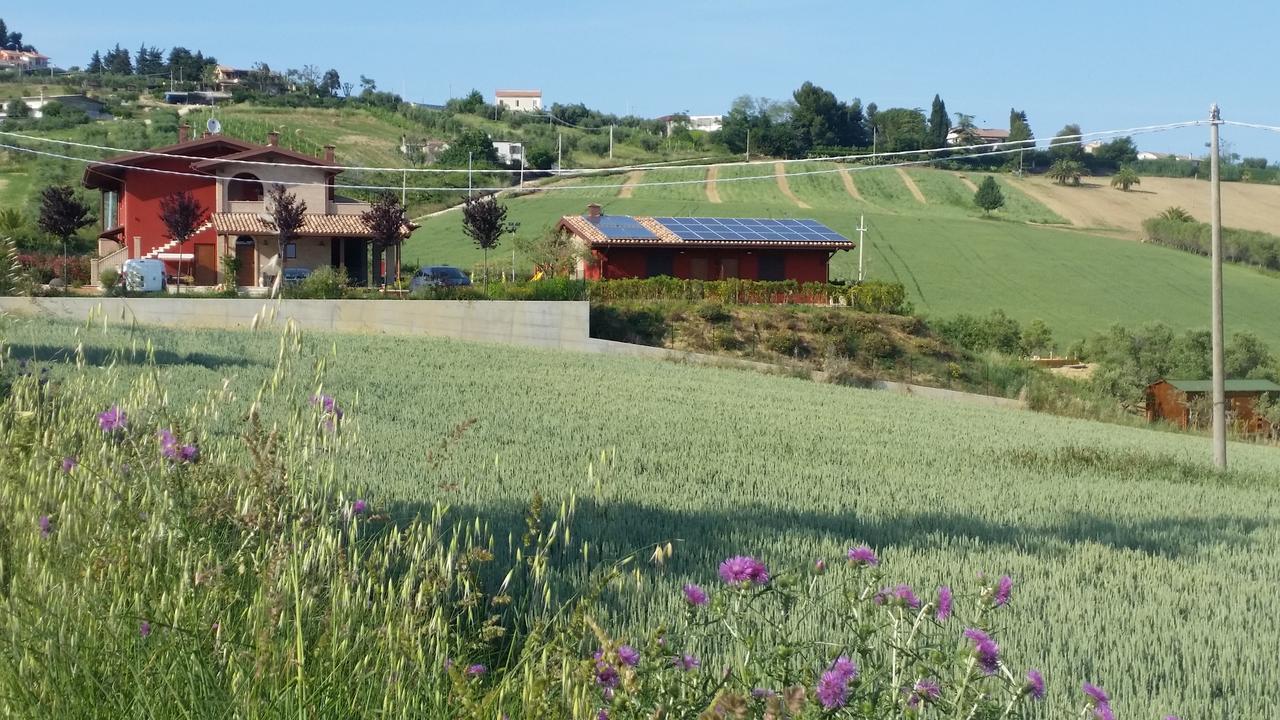 Country House Ciliegia Rossa Aparthotel Colonnella Exterior photo