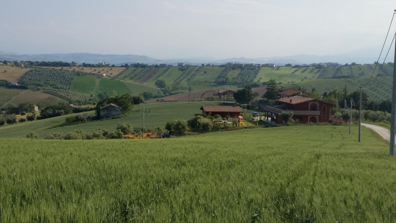 Country House Ciliegia Rossa Aparthotel Colonnella Exterior photo